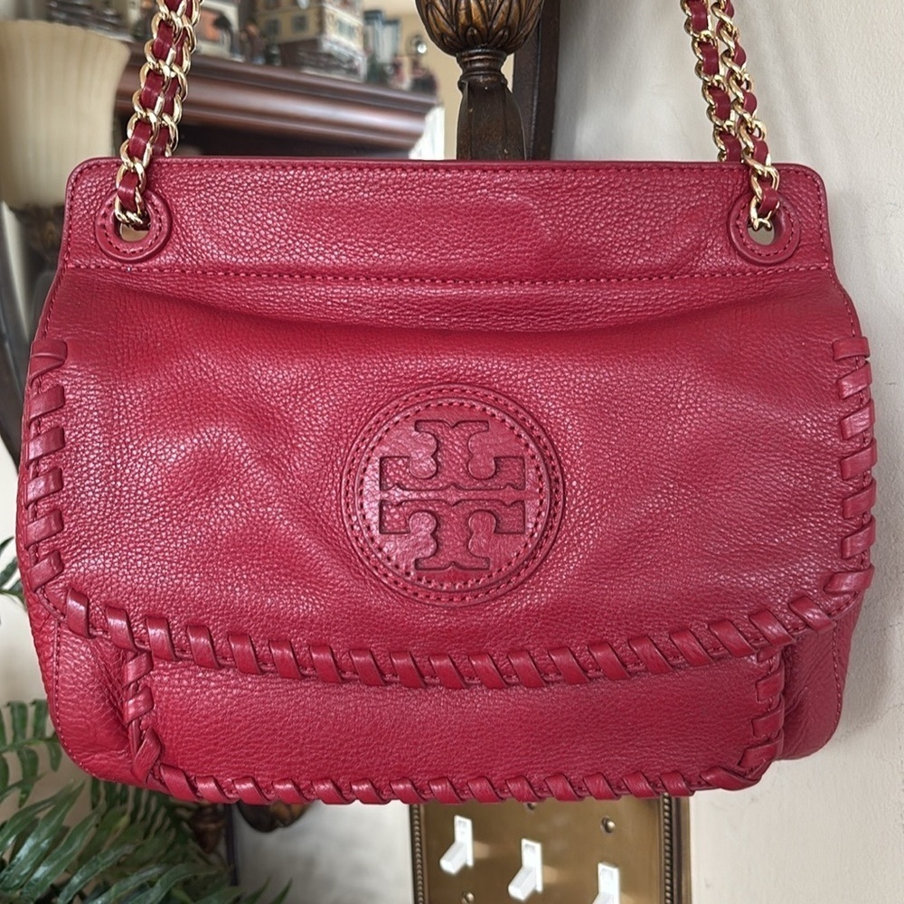 Tory Burch Genuine Leather Red Saddle Bag Gold Tone Chain Woven Shoulder Purse - Picture 2 of 16